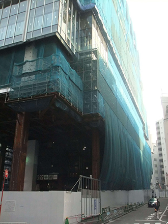 南平台プロジェクトで建設中のビルの写真
